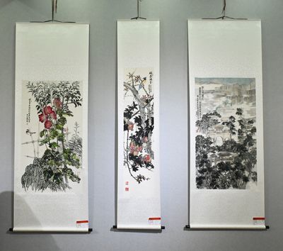 丹青韻長(zhǎng)·翰墨生輝——2025年天水市文化館迎新春職工書畫作品展暨文化經(jīng)紀(jì)人服務(wù)深化交流活動(dòng)